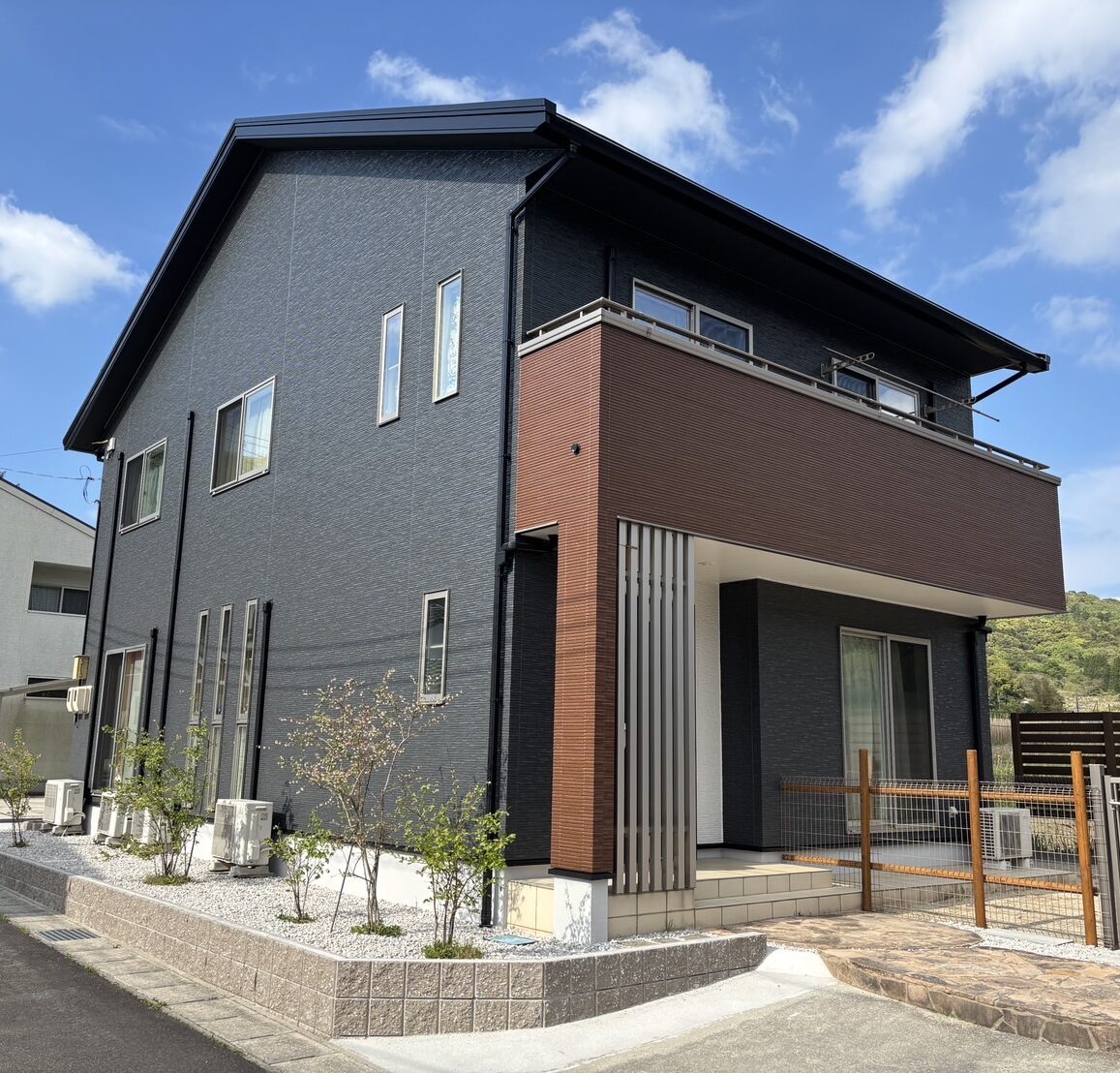 松江市・出雲市・安来市・境港市の外壁・屋根・塗替え塗装工事は板山塗装へ